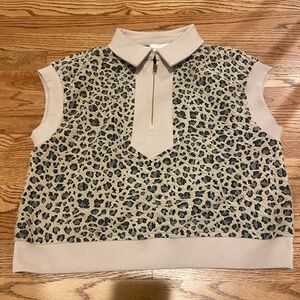 Entro Leopard Sweater Vest